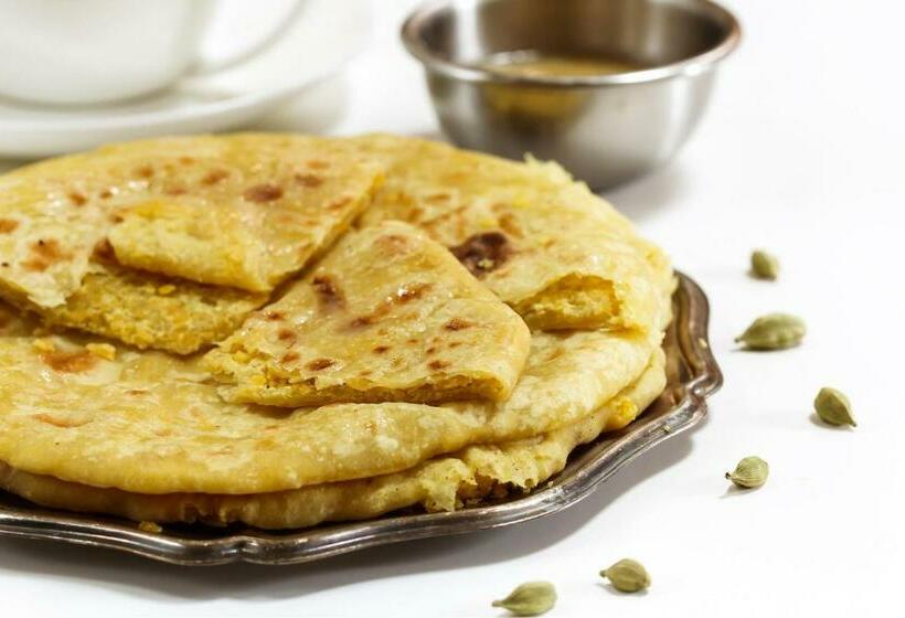 فندق Oyo 62388  Royal And Restaurant