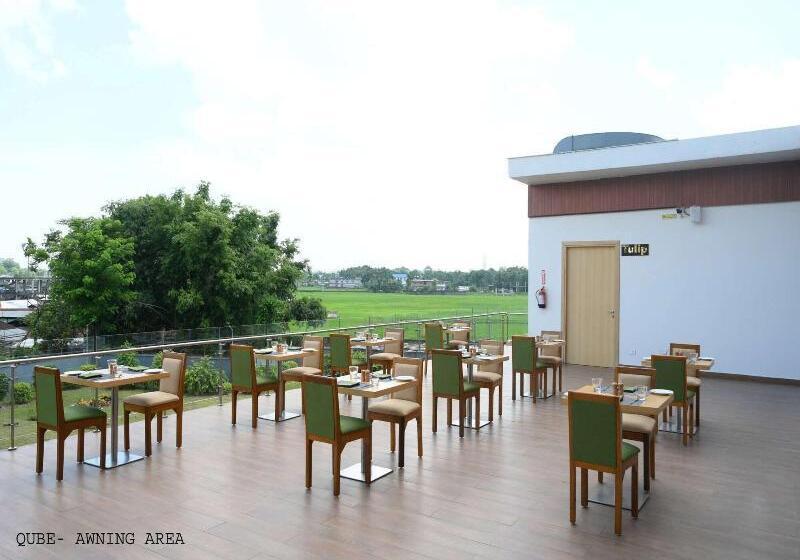 فندق Pushkara Sarovar Portico