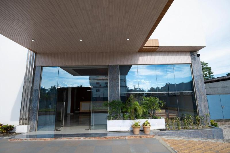 فندق Pushkara Sarovar Portico