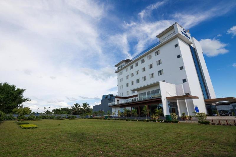 فندق Pushkara Sarovar Portico