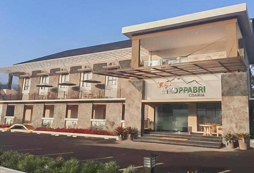 هتل Reddoorz Premium @ Griya Inkoppabri Cisarua Puncak