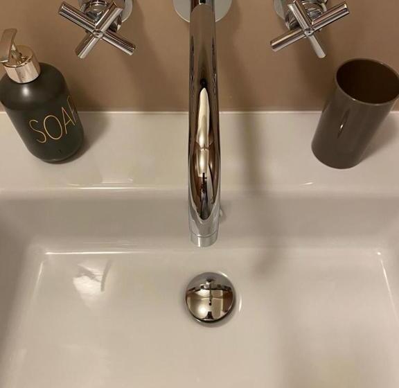 پانسیون B&b Fossatello Affittacamere