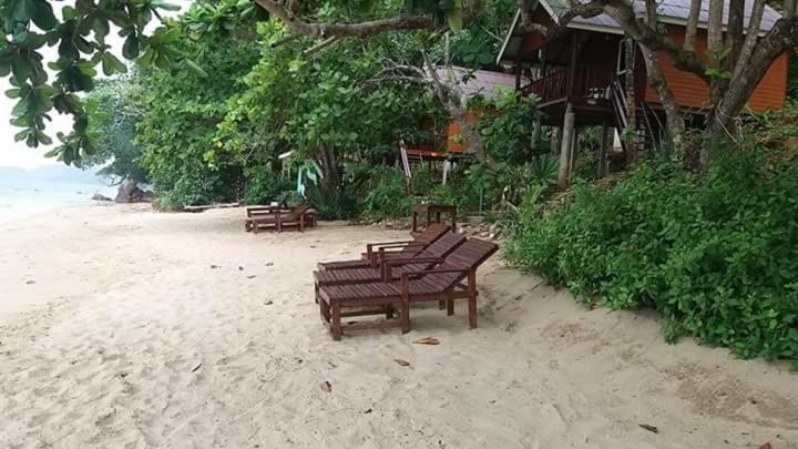بنسيون Kohjum Seafront Resort