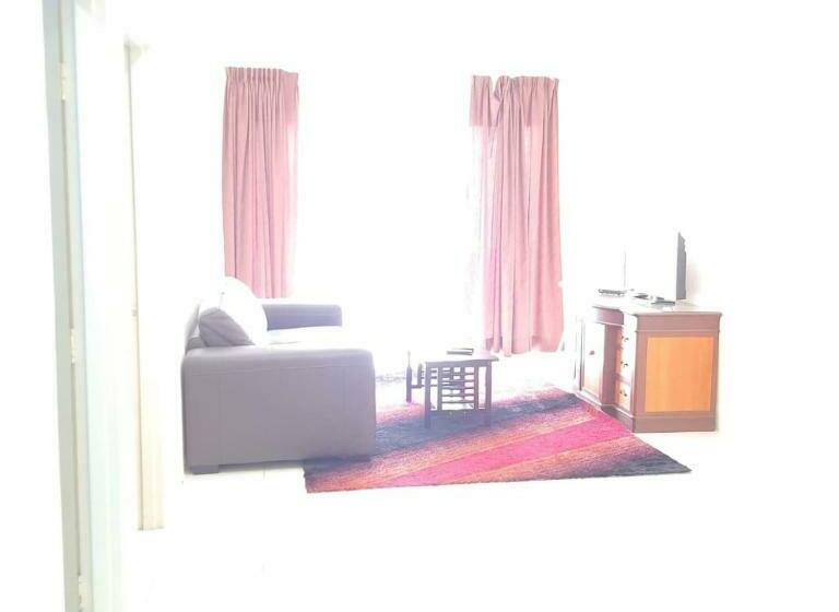 فندق Oyo 90362 Camlodge Makmur 3