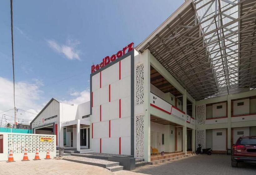 فندق Reddoorz Near Exit Tol Kotabaru Itera Lampung