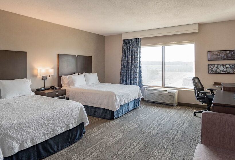 هتل Hampton Inn & Suites By Hilton Halifax   Dartmouth