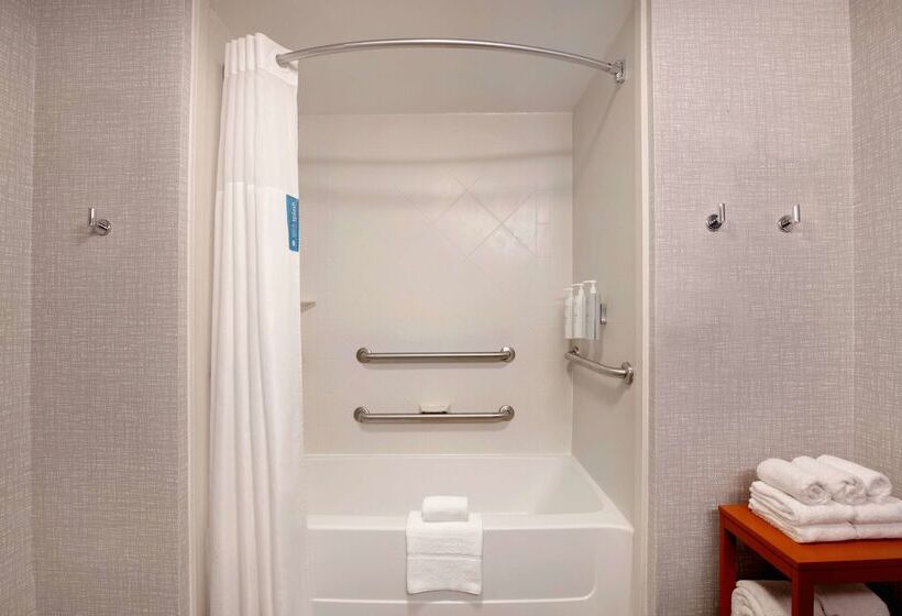 فندق Hampton Inn Anderson/ Alliance Business Park