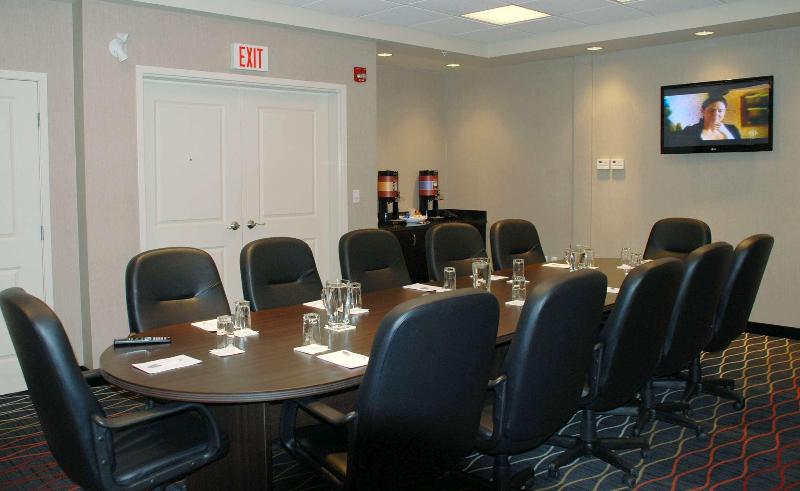 فندق Hampton Inn & Suites By Hilton Lethbridge