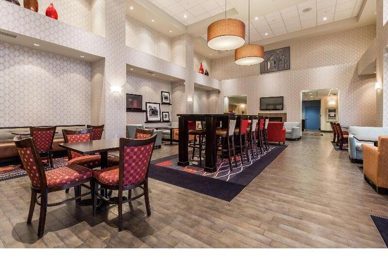 فندق Hampton Inn & Suites By Hilton Lethbridge