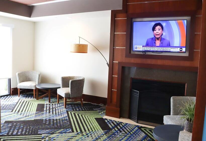 هتل Holiday Inn Express Cedar Rapids   Collins Road, An Ihg