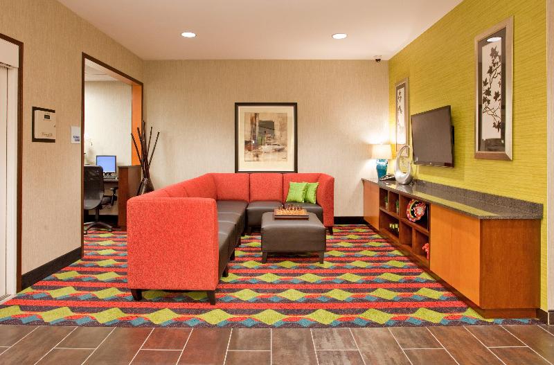 هتل Holiday Inn Express Kearney, An Ihg