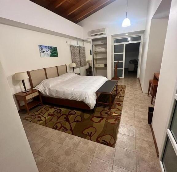 هتل Maitei Posadas