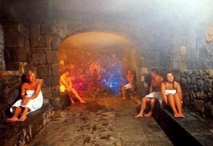 فندق Oasi Castiglione