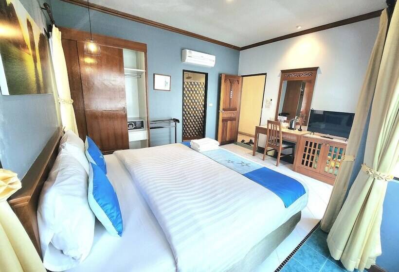 Sea Front Home Hotel   Patong Beach