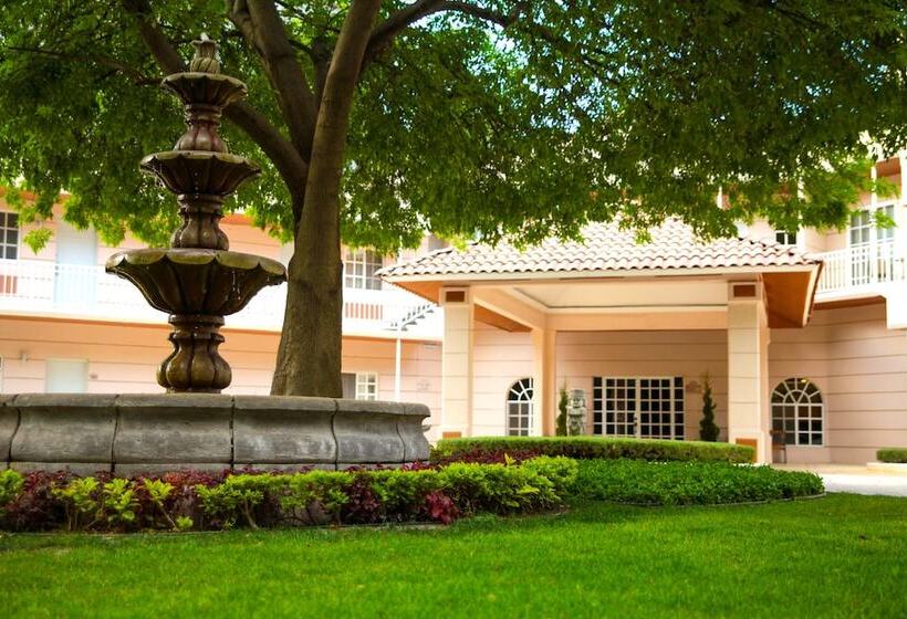 منتجع Real Del Bosque Golf And Spa