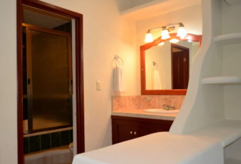 Villas Coco Resort  All Suites