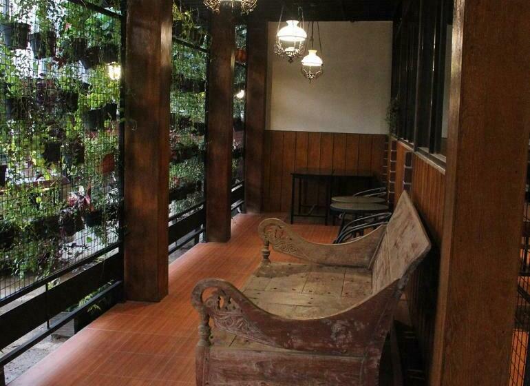 هتل Bamboe Inn 2 Homestay