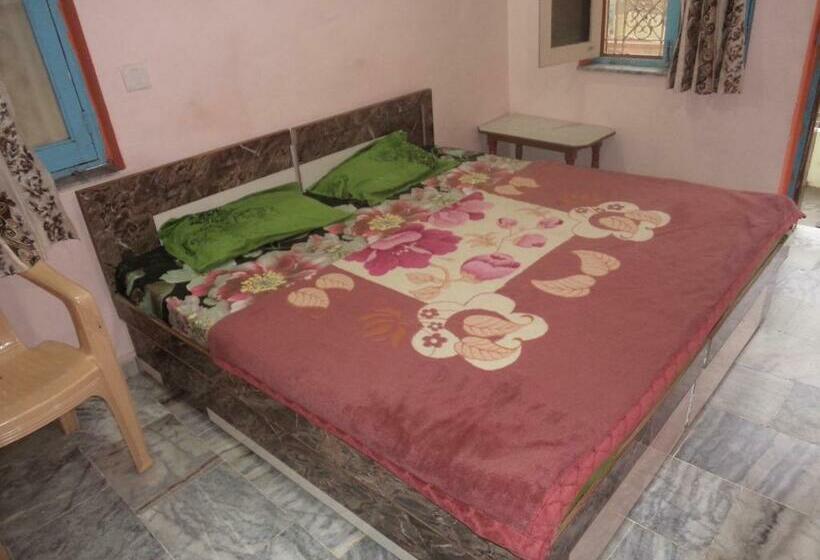 Budget Hotel Ayodhya 87