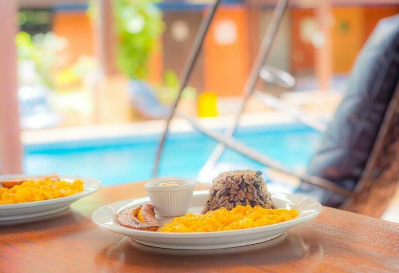 فندق ávita Lodge