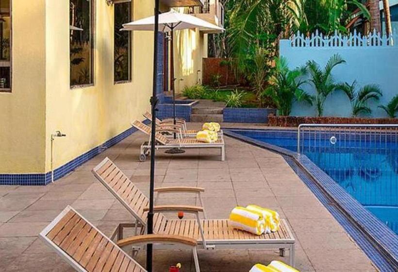 리조트 Sea Breeze Sarovar Portico Varca Goa