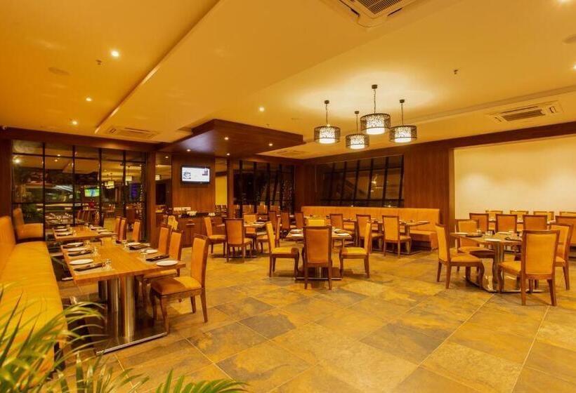 Hotelli Sarovar Portico Somnath