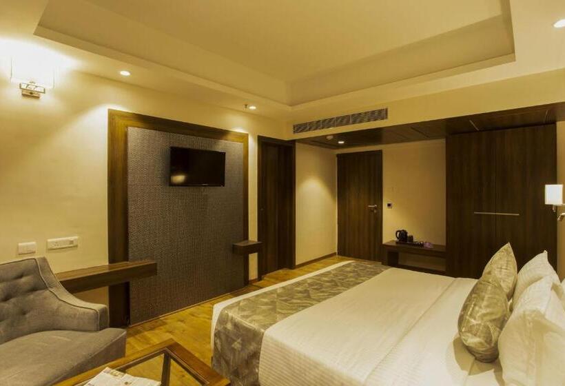Hotelli Sarovar Portico Somnath