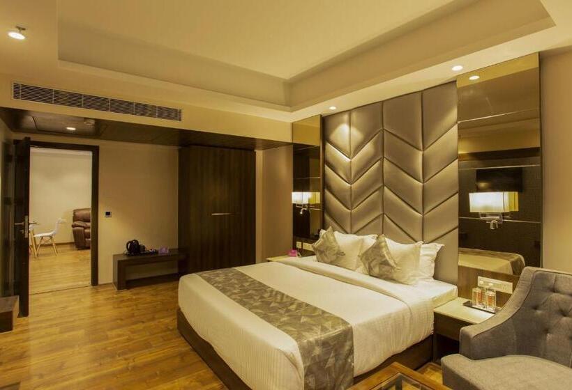 Hotelli Sarovar Portico Somnath