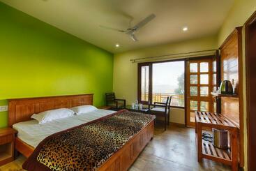 هتل Sherpa Eco Resort