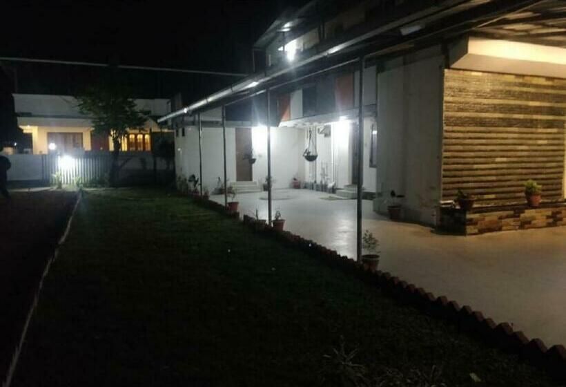 בית מלון כפרי Nature Villa Kochi