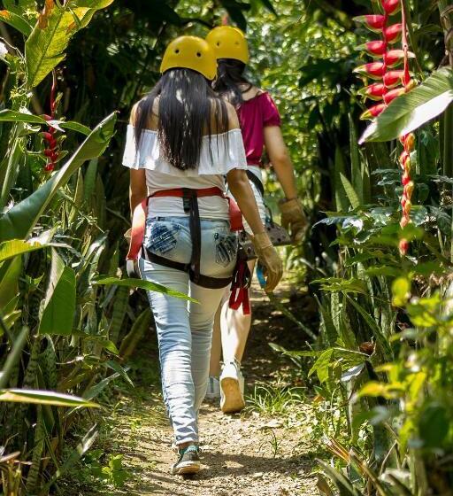 هتل Bosques Del Saman Alcala