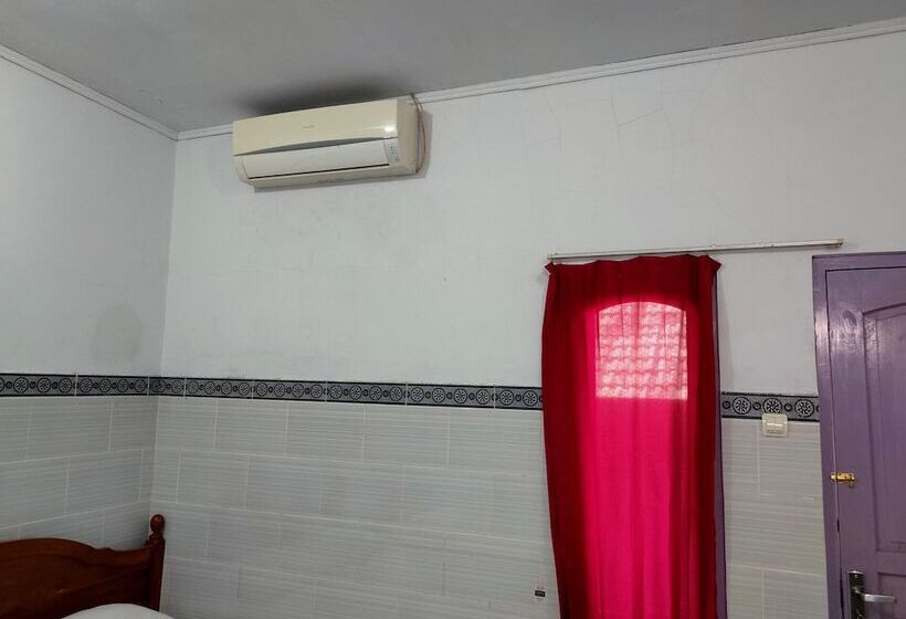 هتل Keluarga Mekar Jaya Syariah Near Uns Solo