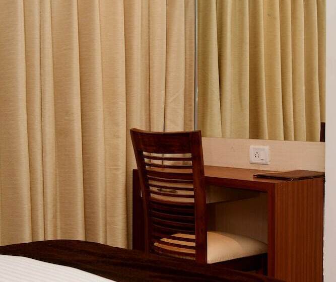 فندق Monarch Center Point Near Dahanu Beach, Bordi