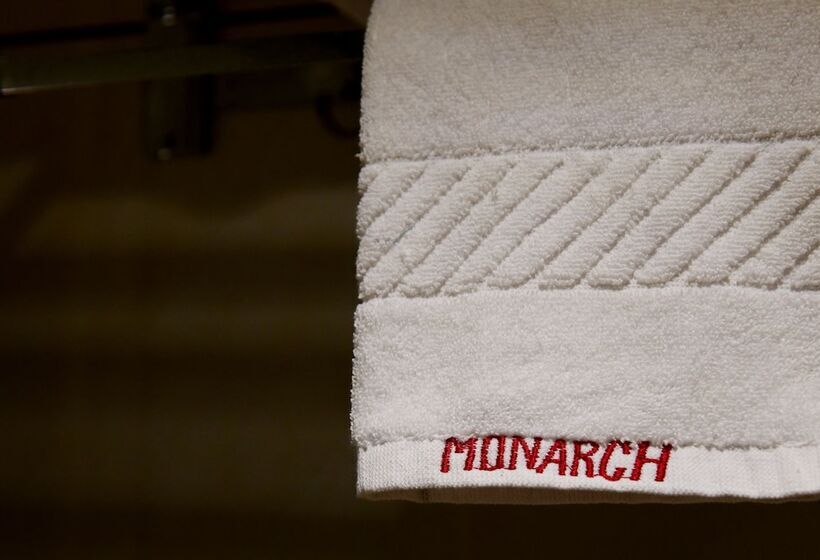 فندق Monarch Center Point Near Dahanu Beach, Bordi