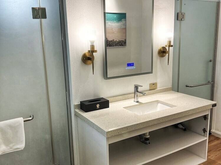 בית מלון כפרי Tinian Diamond