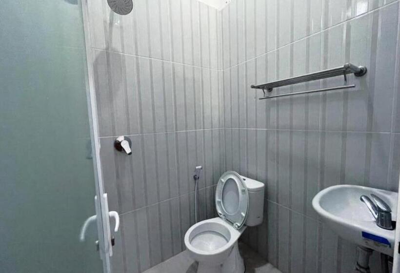 هتل Wisma Maestro Toraja Mitra Reddoorz