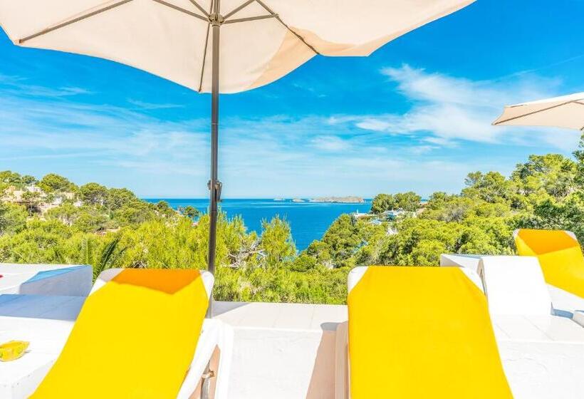 بنسيون Hostal Cala Moli