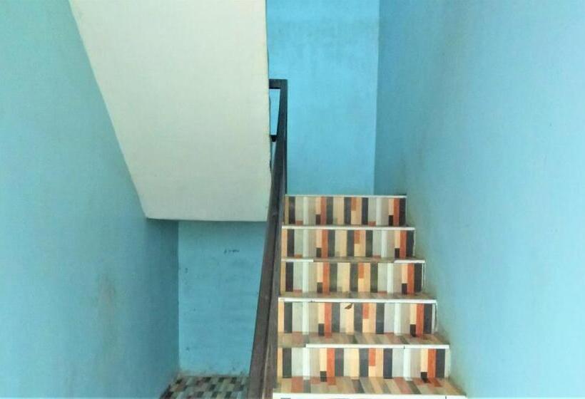 پانسیون Penginapan Puncak Dp