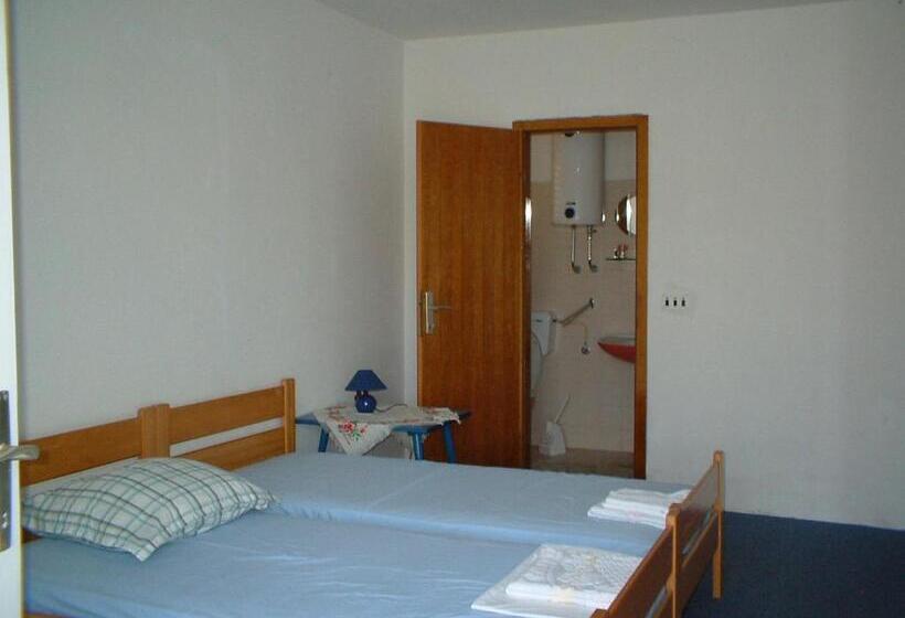 Пансион Soline Accommodation