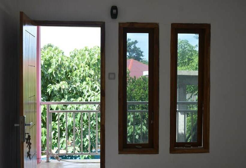 پانسیون Pinki Mente