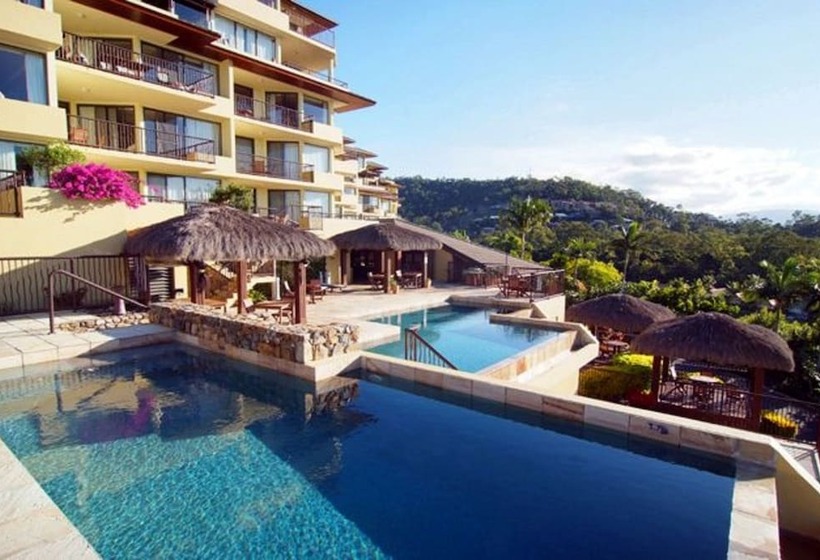 هتل At Water's Edge Resort