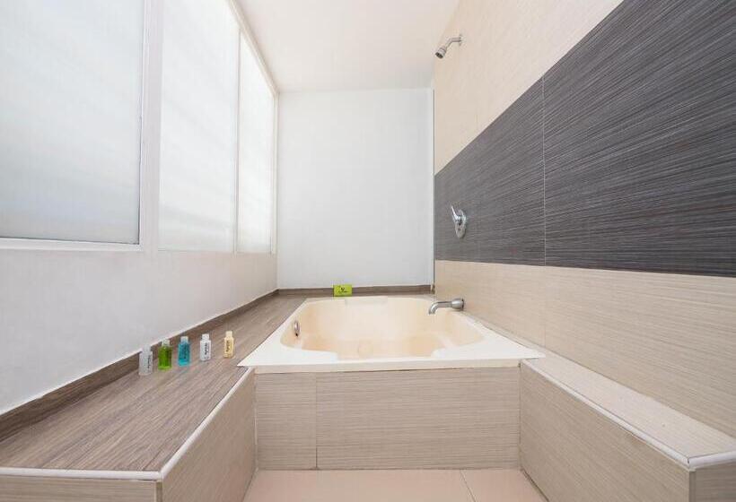 هتل Ayenda 1415 Las Vegas Granada