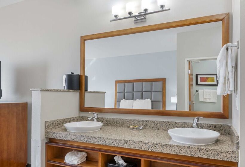فندق Best Western Plus Peppertree Inn At Omak