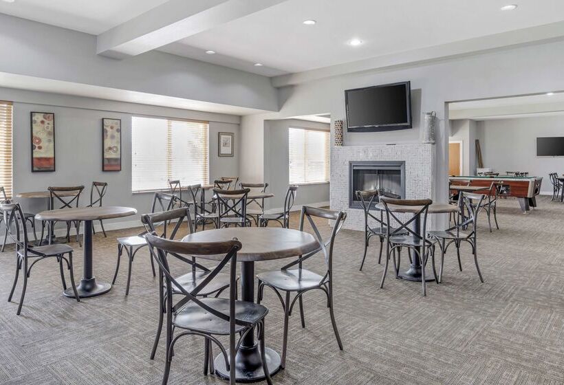 فندق Best Western Plus Peppertree Inn At Omak