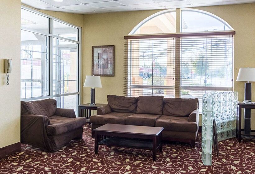 هتل Comfort Inn & Suites Chesapeake  Portsmouth