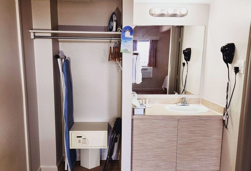 هتل Days Inn By Wyndham Denver Downtown