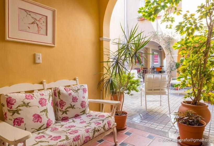 هتل Delvino Boutique