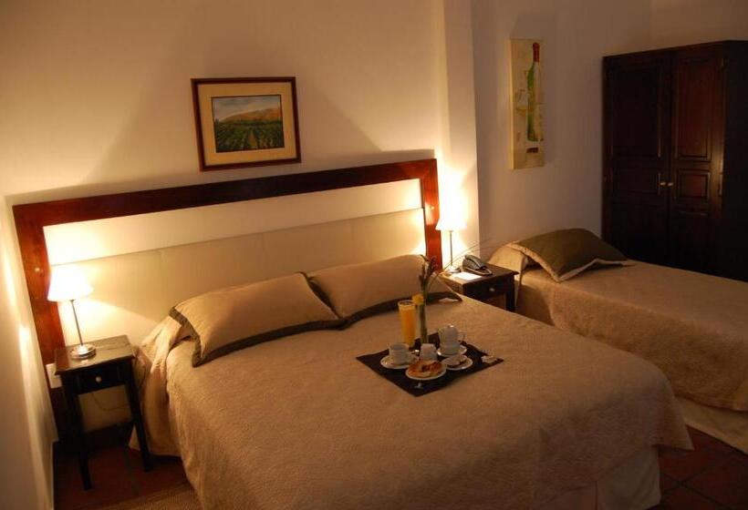 هتل Delvino Boutique