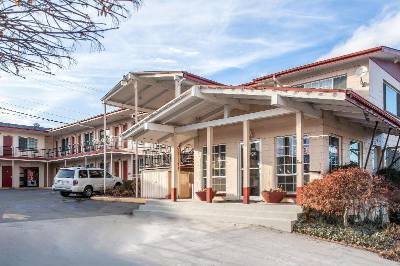 Отель Downtown Inn