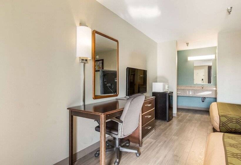 בית מלון כפרי Econo Lodge Inn & Suites I 65