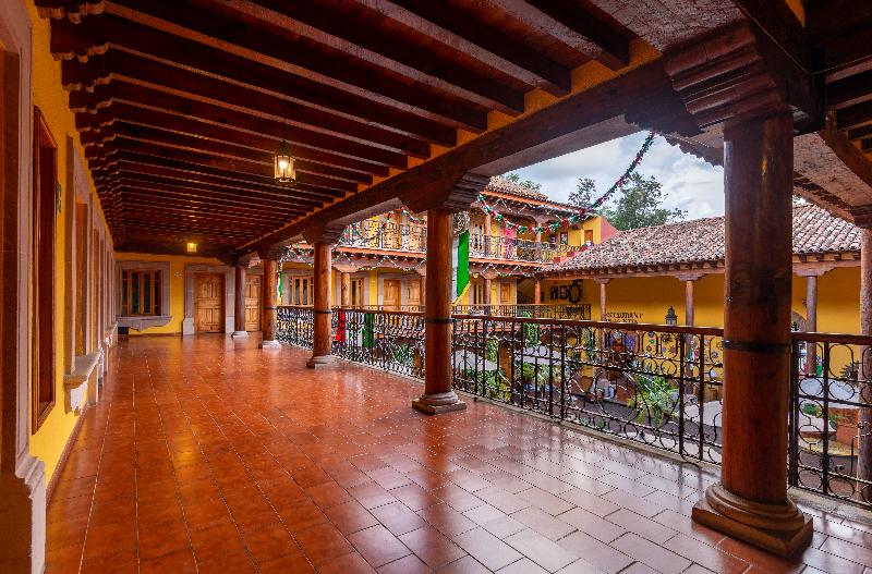 هتل La Parroquia